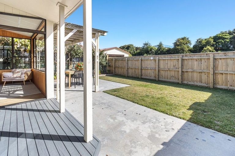 Photo of property in 42 Gaine Street, New Plymouth, 4310