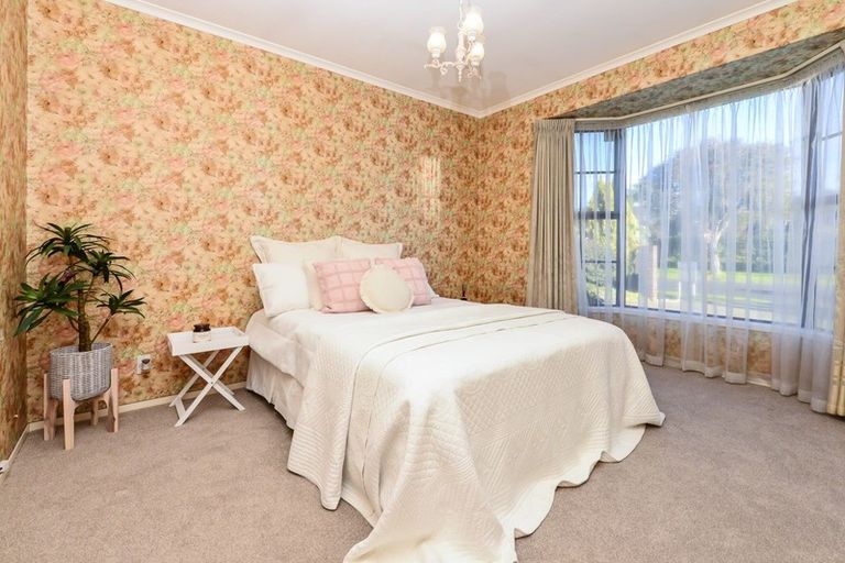 Photo of property in 16 Cattanach Street, St Andrews, Hamilton, 3200