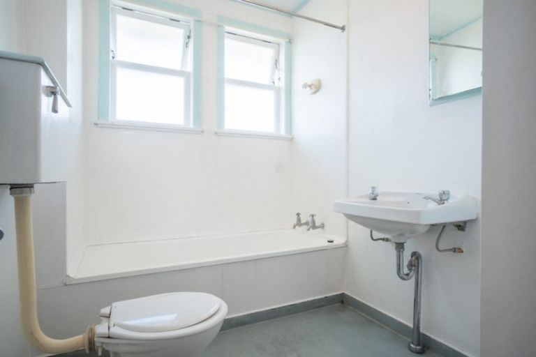 Photo of property in 45 Pembroke Street, Highbury, Palmerston North, 4412