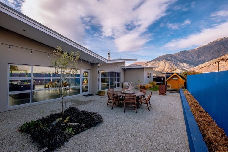 Photo of property in 52 Sylvan Street, Lake Hayes, Queenstown, 9304