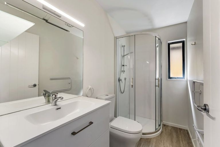 Photo of property in 24b Sawyers Arms Road, Northcote, Christchurch, 8052