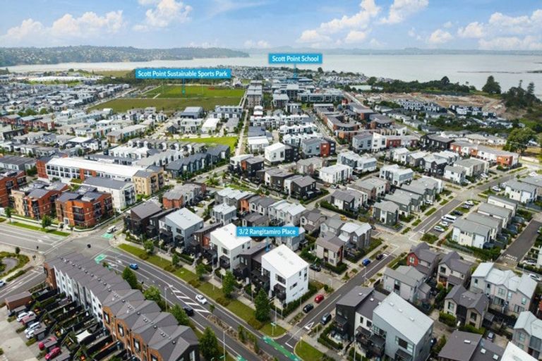 Photo of property in 3/2 Rangitamiro Place, Hobsonville, Auckland, 0616