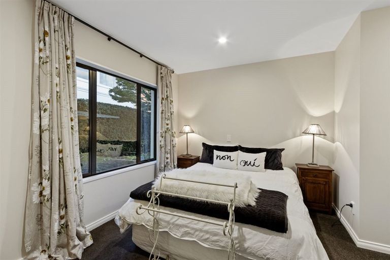 Photo of property in 39 Overdale Drive, Cashmere, Christchurch, 8022