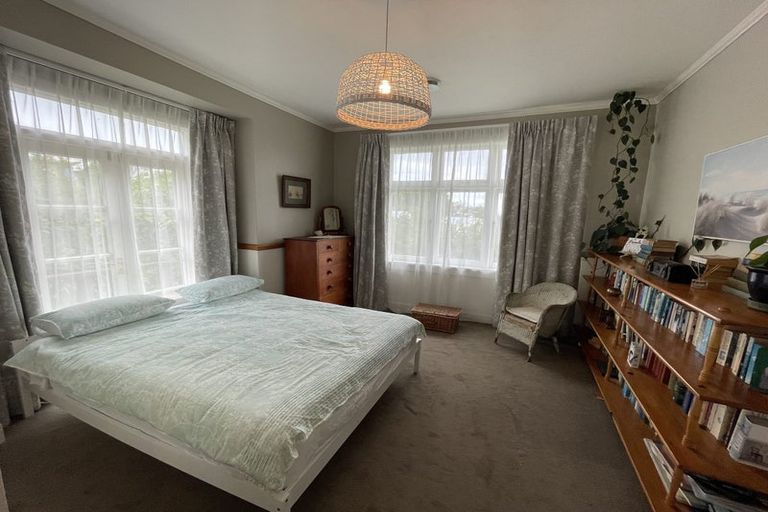 Photo of property in 21 Cobden Road, Bluff Hill, Napier, 4110