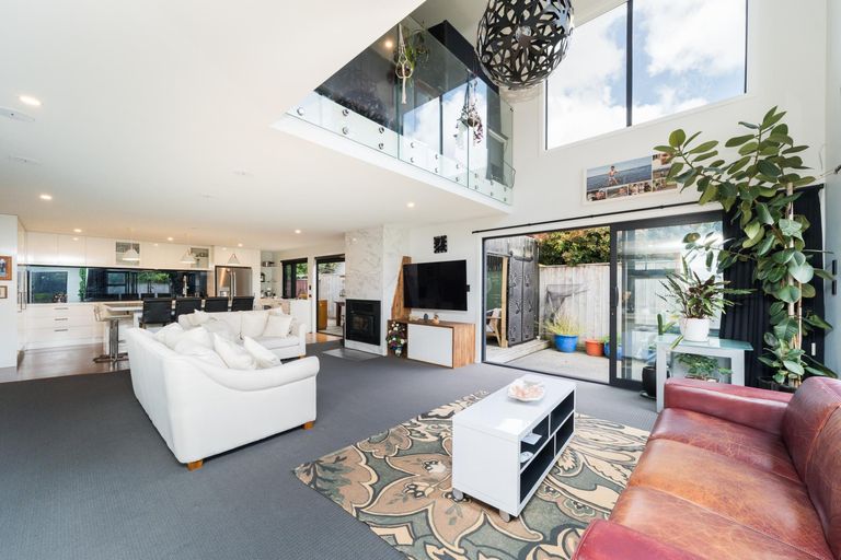 Photo of property in 22 Colombo Street, Hokowhitu, Palmerston North, 4410