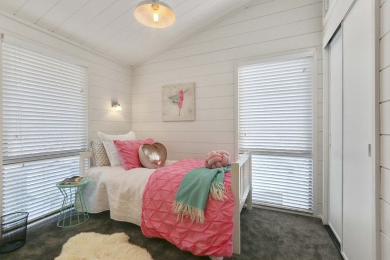 Photo of property in 2/203 Oakland Road, Karaka, Papakura, 2580