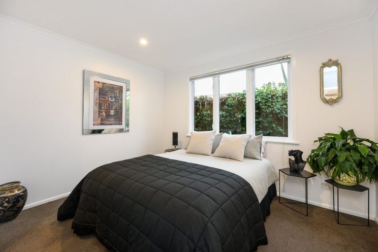 Photo of property in 8 Waterloo Crescent, Hokowhitu, Palmerston North, 4410