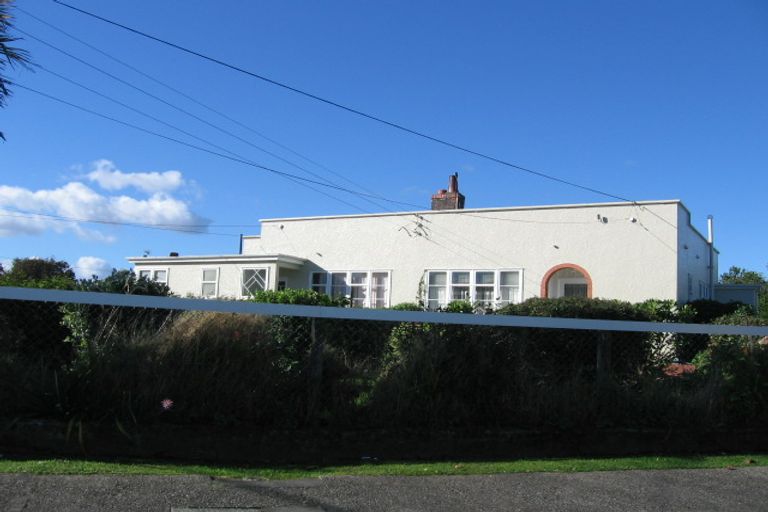 Photo of property in 2 Stellin Street, Boulcott, Lower Hutt, 5011
