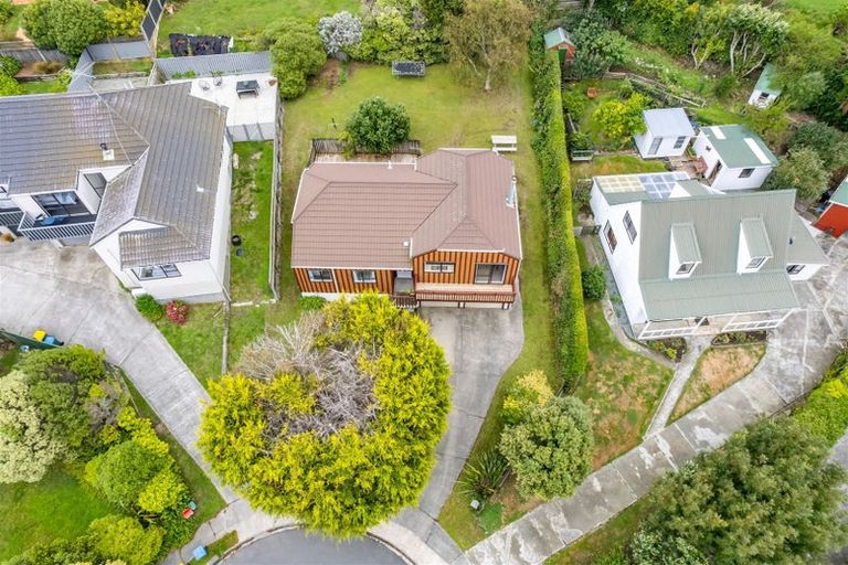 Photo of property in 9 Tregony Place, Camborne, Porirua, 5026