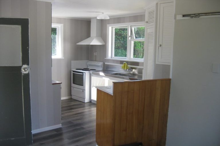 Photo of property in 17 Macaulay Street, Johnsonville, Wellington, 6037