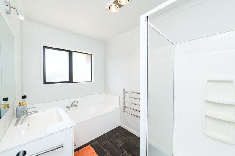 Photo of property in 20a Camden Street, Feilding, 4702