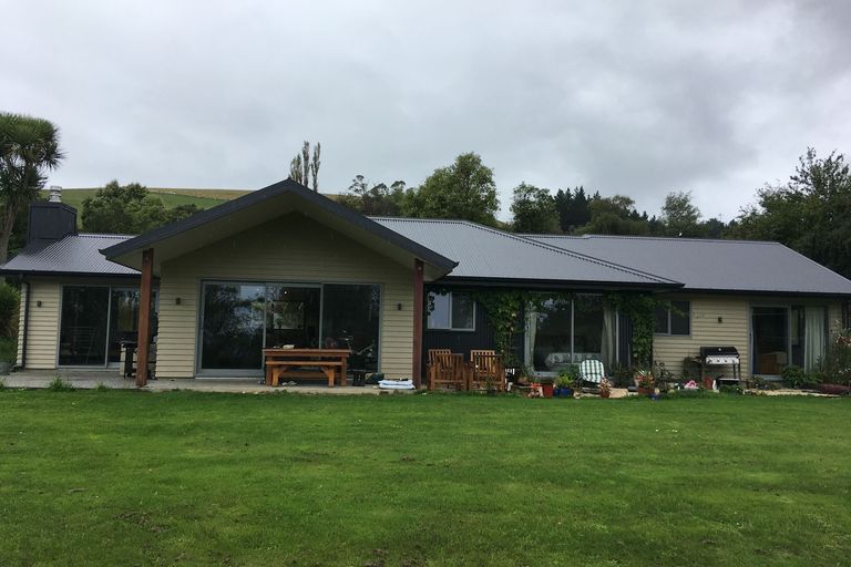 Photo of property in 22 Kinnaird Street, Herbert, Oamaru, 9495