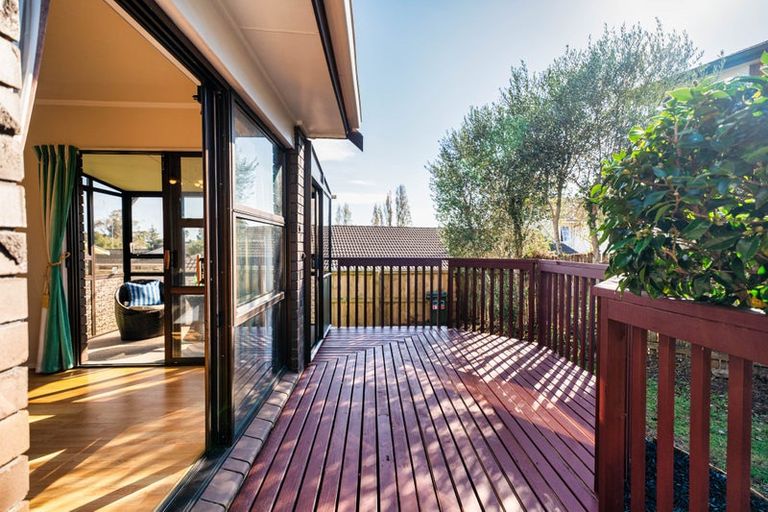 Photo of property in 2/14 Chip Grove, Sunnyhills, Auckland, 2010