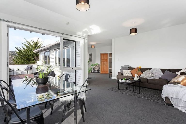 Photo of property in 2a Merlewood Avenue, Cashmere, Christchurch, 8022