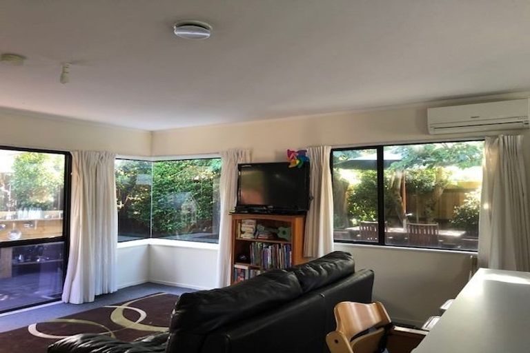 Photo of property in 8b Hayley Grove, Papamoa Beach, Papamoa, 3118