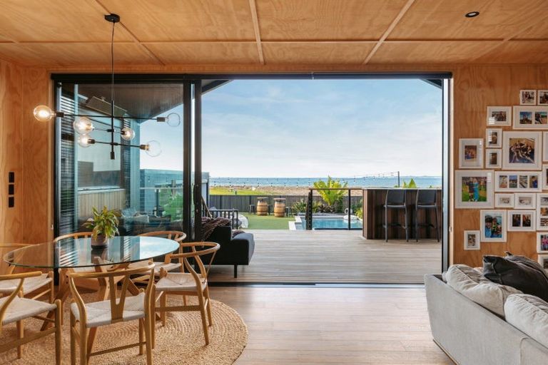 Photo of property in 1013 Papamoa Beach Road, Papamoa Beach, Papamoa, 3118