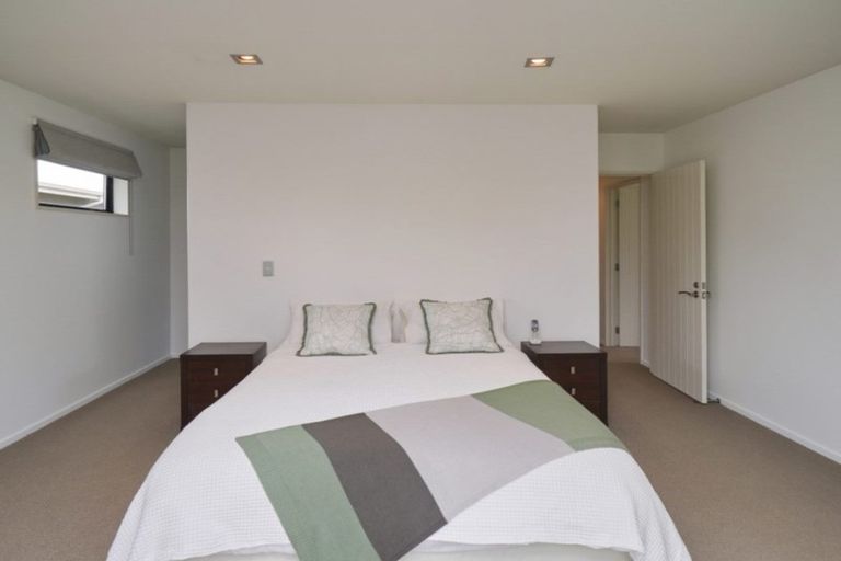 Photo of property in 43 Westpark Drive, Burnside, Christchurch, 8053