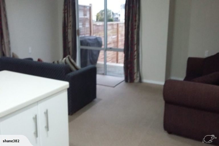 Photo of property in 1105 Papamoa Beach Road, Papamoa Beach, Papamoa, 3118