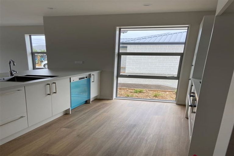 Photo of property in 9/3 Nyoli Street, Northcote, Christchurch, 8052