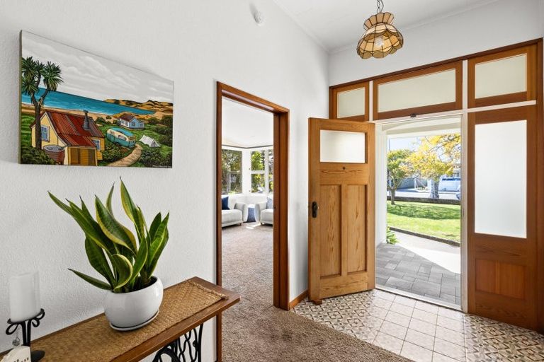 Photo of property in 54 Nelson Crescent, Napier South, Napier, 4110
