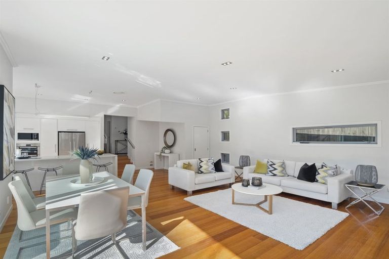 Photo of property in 48a Deep Creek Road, Torbay, Auckland, 0630