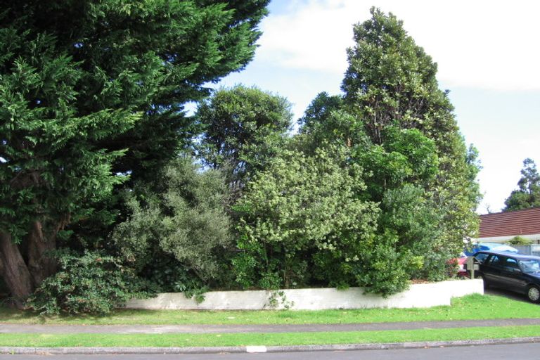 Photo of property in 28 Hedge Row, Sunnyhills, Auckland, 2010