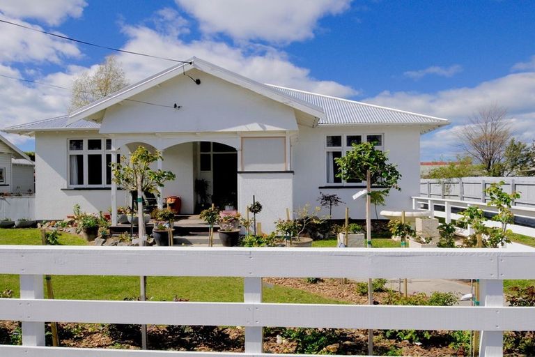 Photo of property in 3 Innes Street, Waimate, 7924