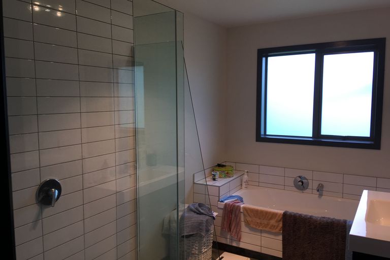 Photo of property in 22 Kinnaird Street, Herbert, Oamaru, 9495