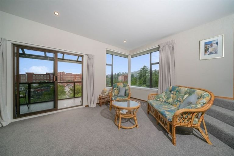 Photo of property in 5 Bengal Drive, Cashmere, Christchurch, 8022
