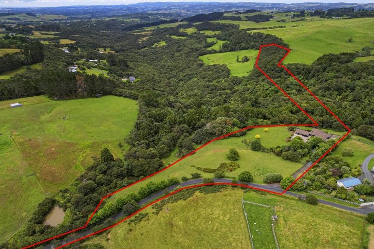 Photo of property in 1439 Old North Road, Helensville, 0875