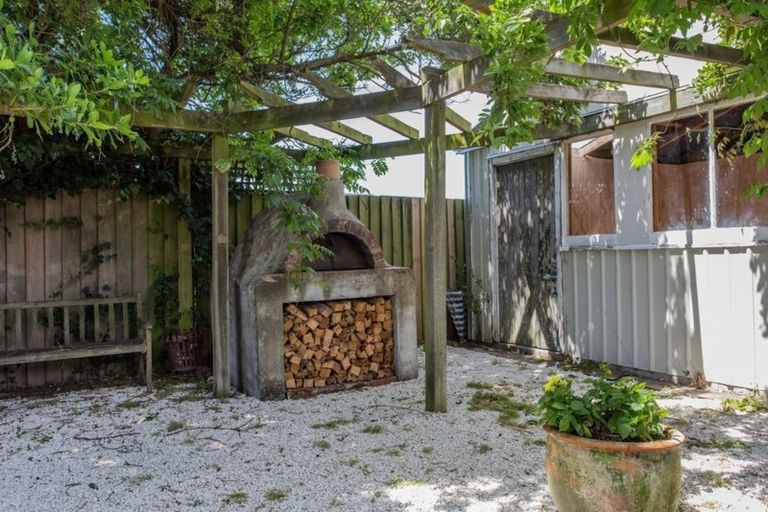 Photo of property in 112 Petrie Street, Richmond, Christchurch, 8013