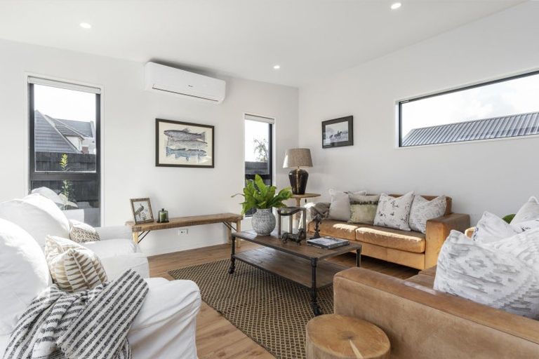 Photo of property in 9 Styxspring Lane, Harewood, Christchurch, 8051