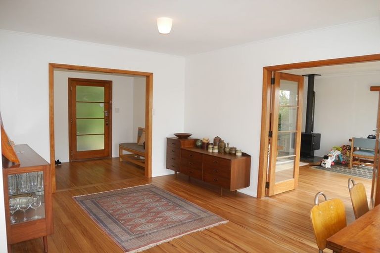 Photo of property in 19 Gavin Road, Raumati Beach, Paraparaumu, 5032