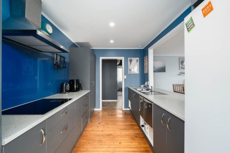 Photo of property in 11 Rangituhi Crescent, Takapuwahia, Porirua, 5022