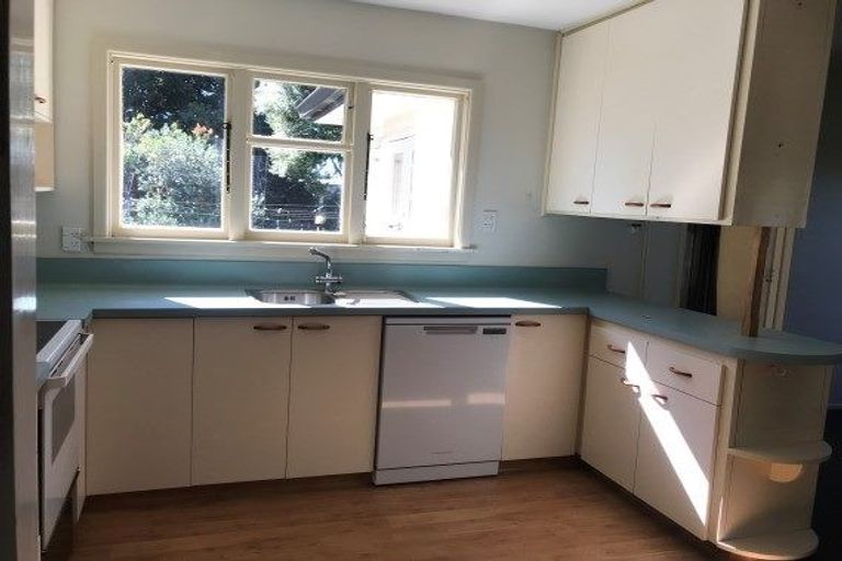 Photo of property in 4 Gladson Avenue, Sockburn, Christchurch, 8042