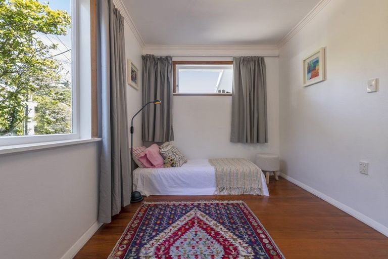 Photo of property in 28 Norwich Street, Wadestown, Wellington, 6012