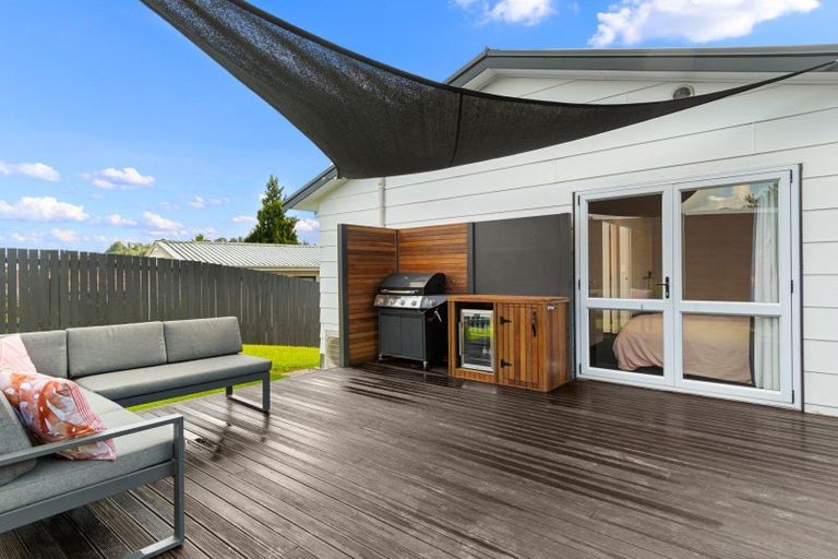 Photo of property in 4b Luke Street, Brookfield, Tauranga, 3110