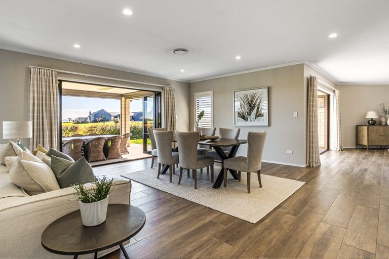 Photo of property in 80 Ewen Place, Karaka, Papakura, 2580