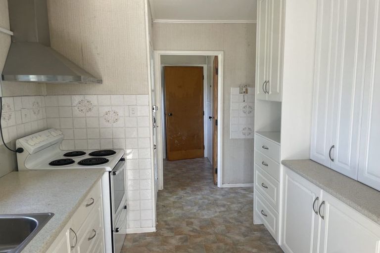 Photo of property in 35 Elliott Avenue, Bayview, Auckland, 0629