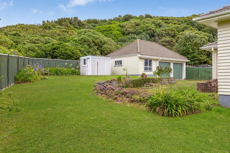 Photo of property in 36 Rangituhi Crescent, Takapuwahia, Porirua, 5022