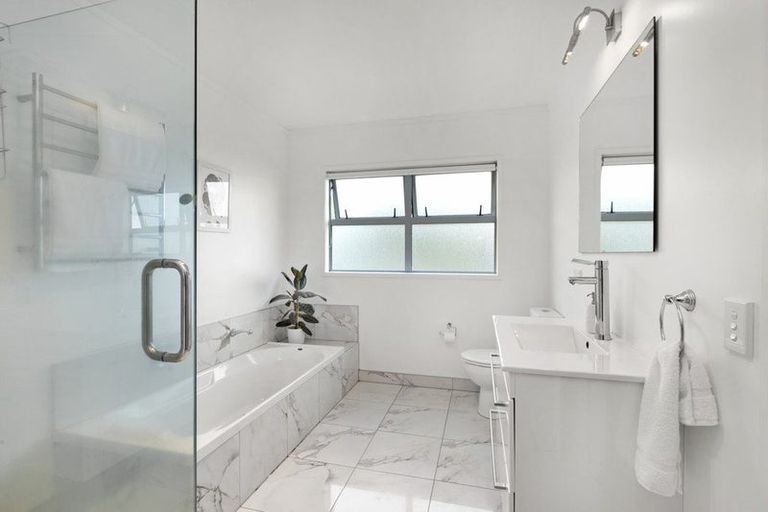 Photo of property in 20d Manukau Road, Raglan, 3225