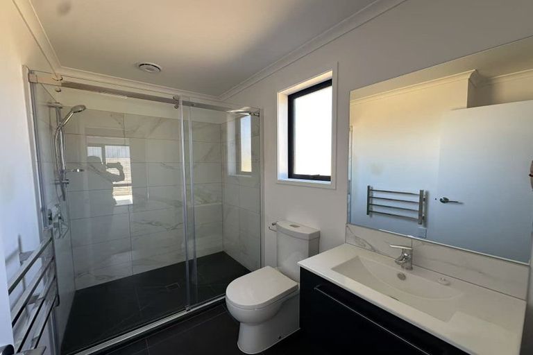 Photo of property in 10 Enchantment Lane, Karaka, 2113