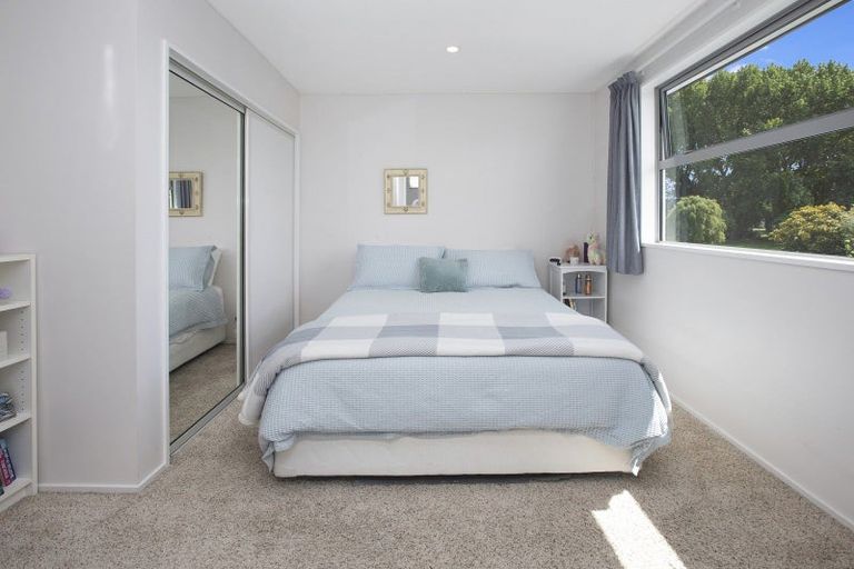 Photo of property in 2 Matisse Place, Burnside, Christchurch, 8053