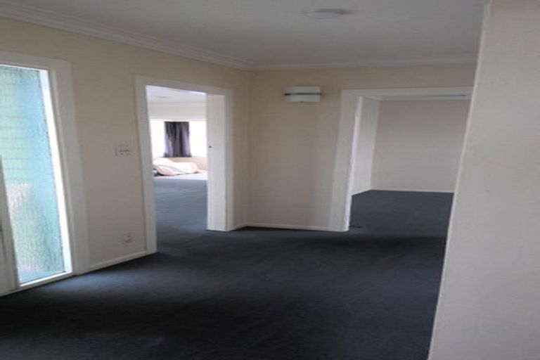 Photo of property in 53 Great South Road, Papakura, 2110
