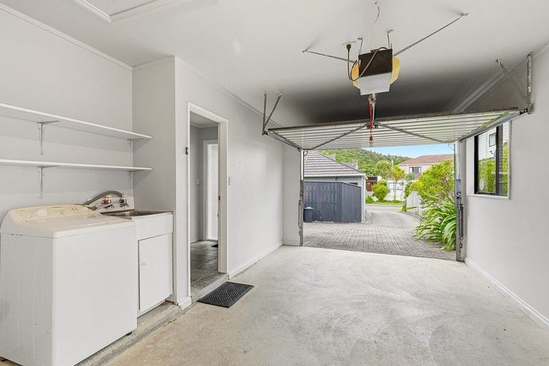 Photo of property in 49 Satara Crescent, Khandallah, Wellington, 6035