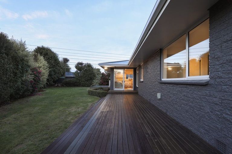 Photo of property in 379a Greers Road, Bishopdale, Christchurch, 8053