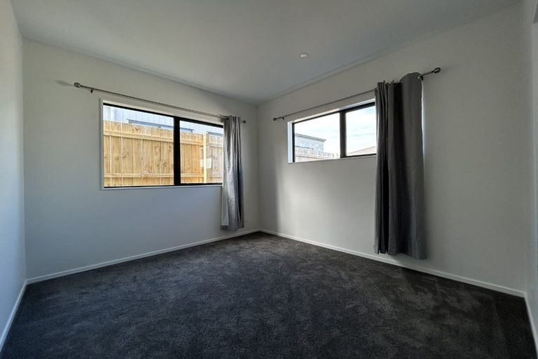 Photo of property in 8 Rongomai Street, Helensville, 0800