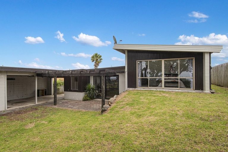 Photo of property in 92 Marsden Point Road, Ruakaka, 0116