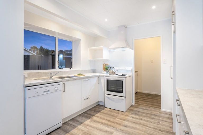 Photo of property in 11 Transom Close, Whitby, Porirua, 5024