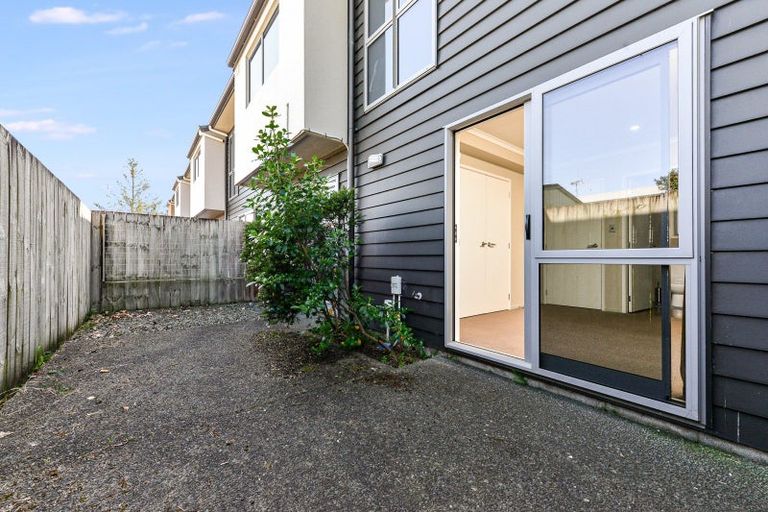 Photo of property in 2/10 Dowding Street, Melville, Hamilton, 3206